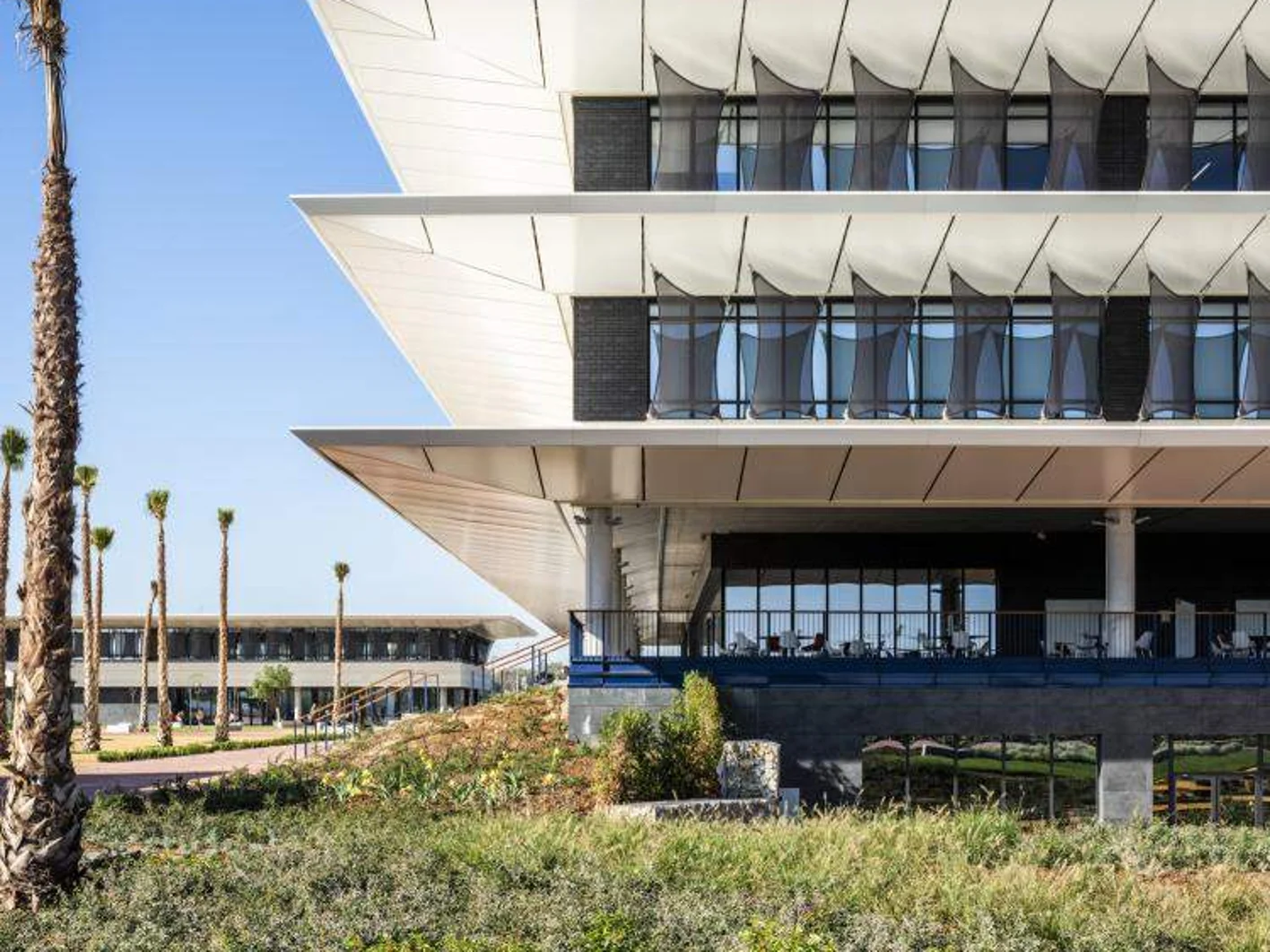 UNIVERSIDAD-LOYOLA-ANDALUCIA-3