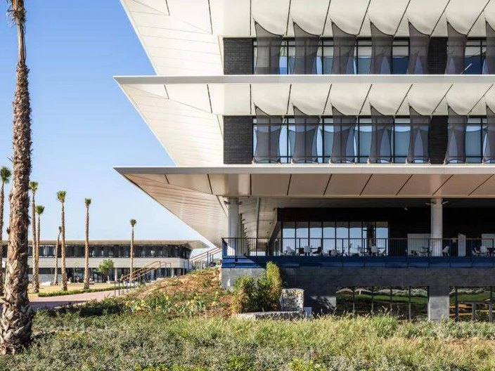 UNIVERSIDAD-LOYOLA-ANDALUCIA-3