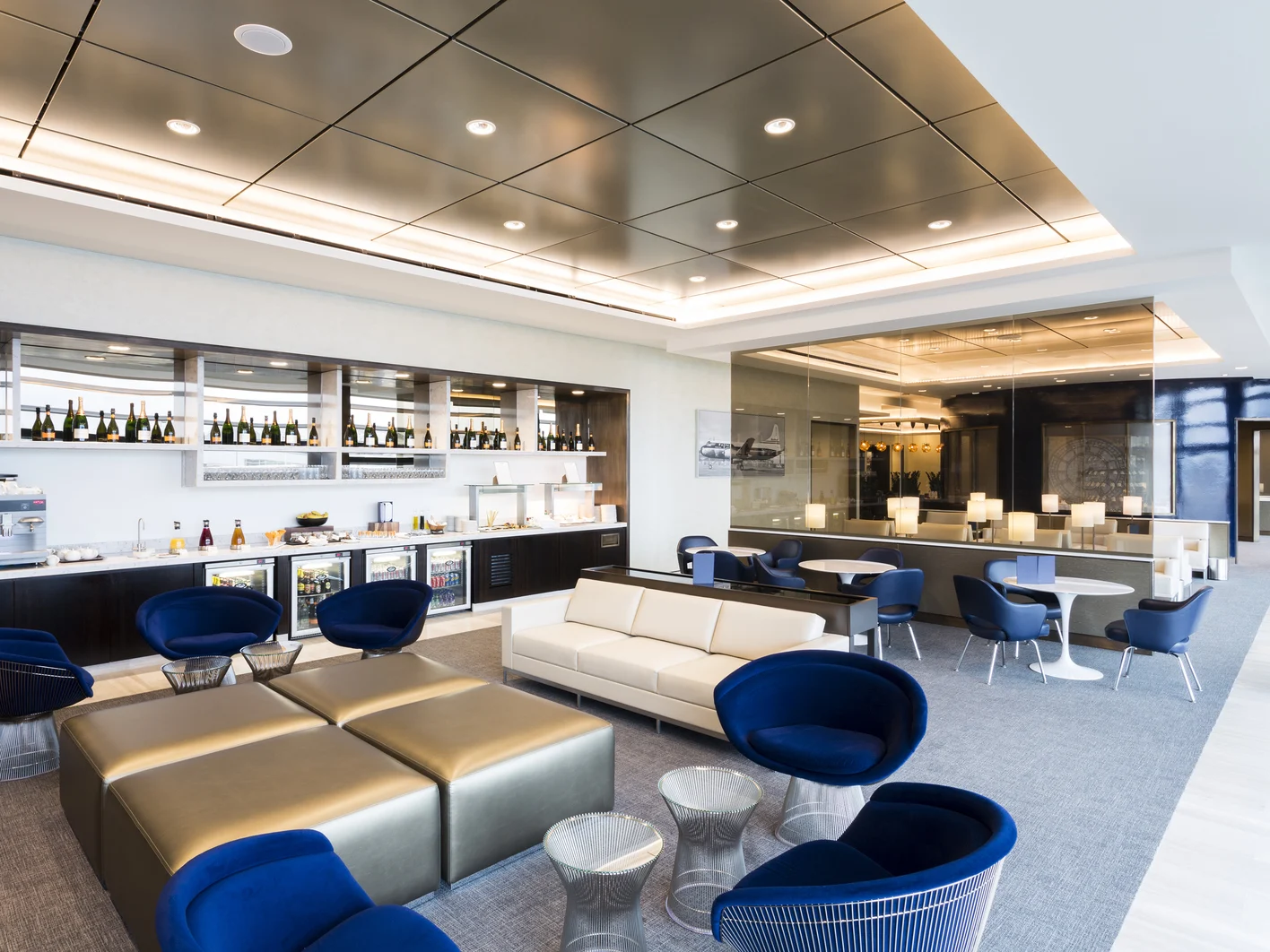 Transport Passenger lounges United Airlines Global First Lounge United Club