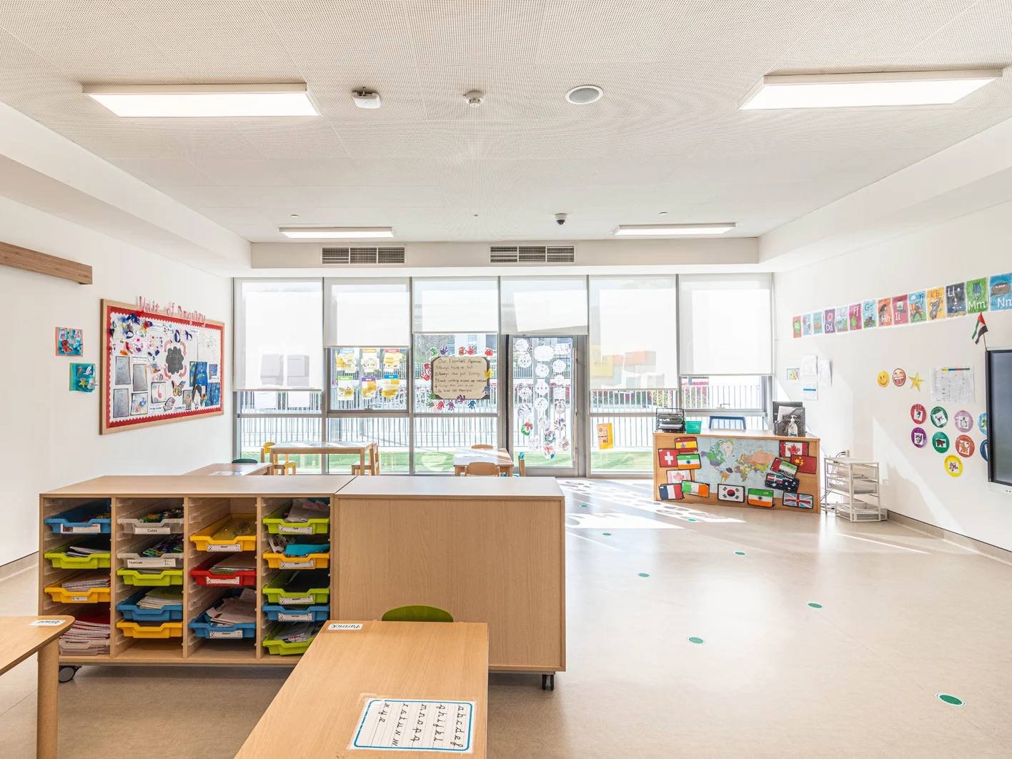 GY_AU_SchoolClassroom