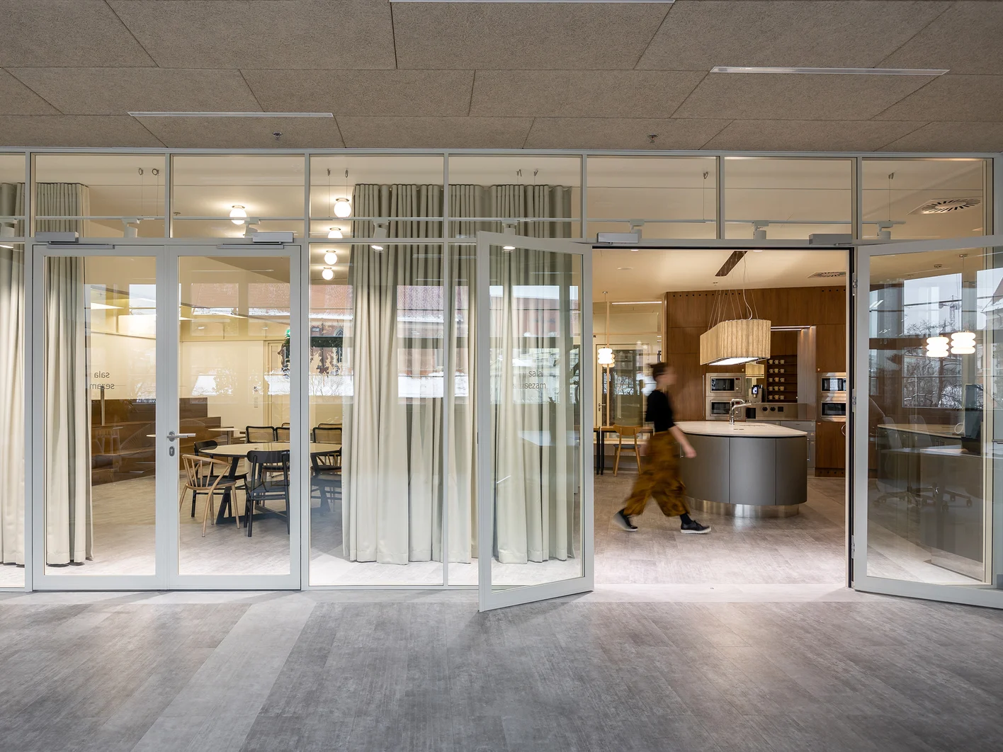 PL-RENOMA-Building-Wroclaw-01