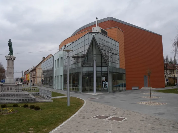 01-Kulturni centar Tomislav, Valpovo