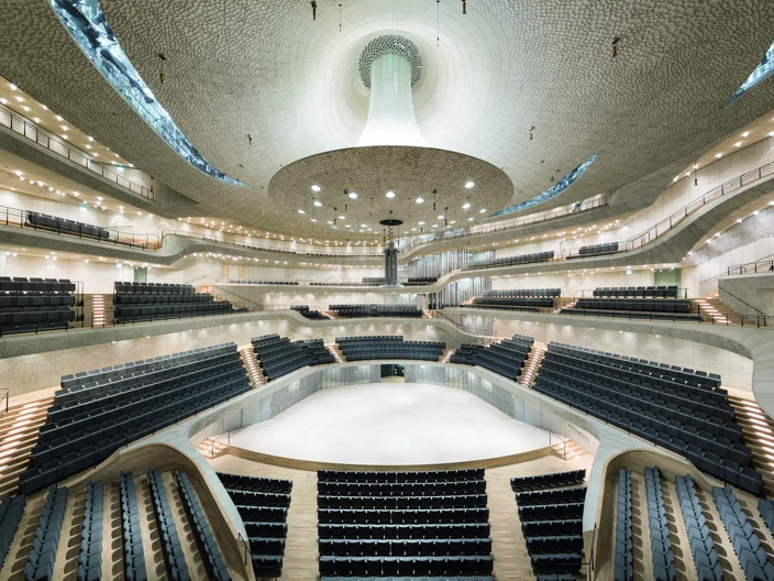 Referenz Elbphilharmonie Hamburg Konzertsaal Frontale