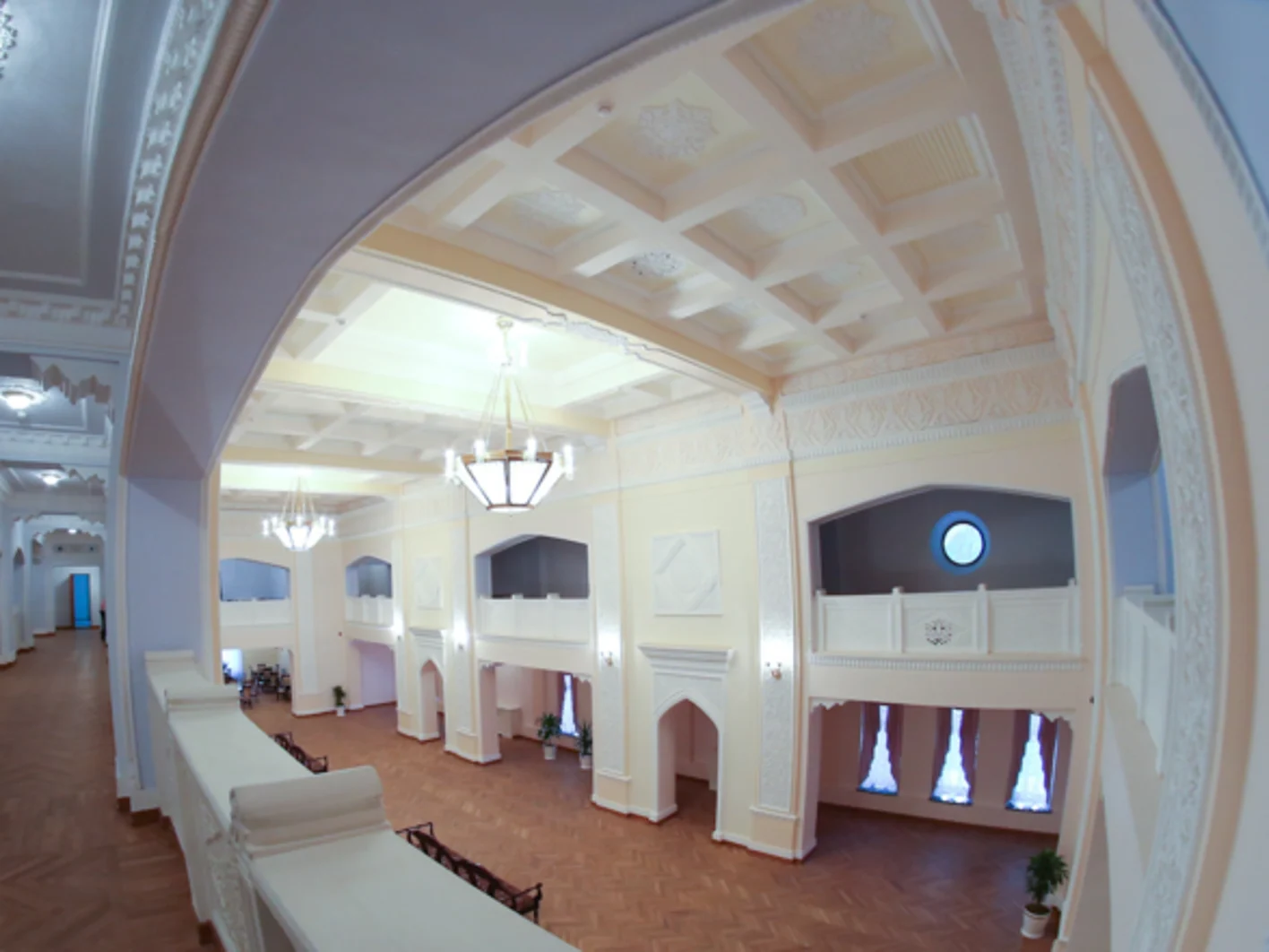 Toshkentdagi-Alisher-Navoiy-nomli-Katta-opera-va-balet-teatri-4
