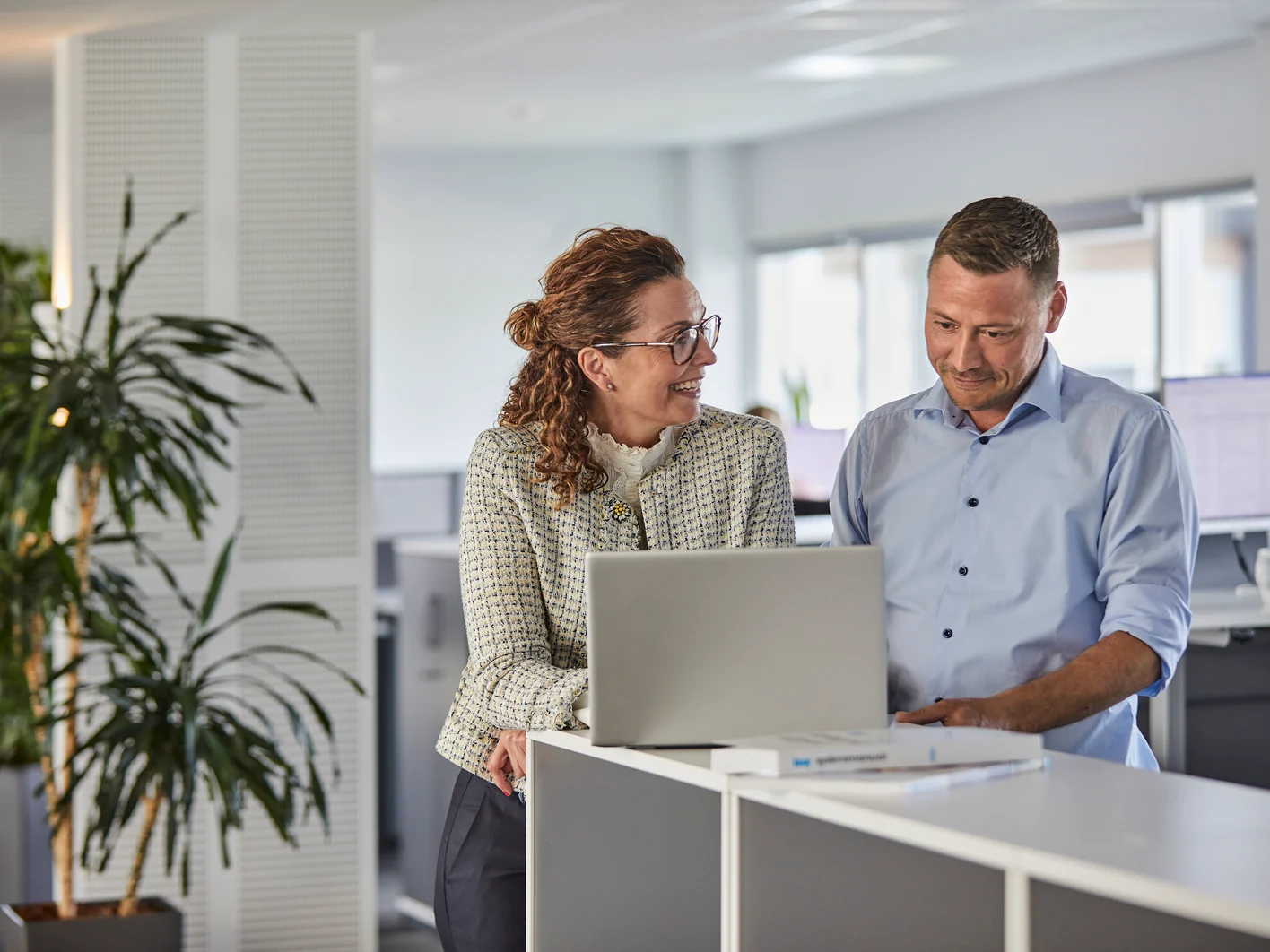 Knauf UK_office_people