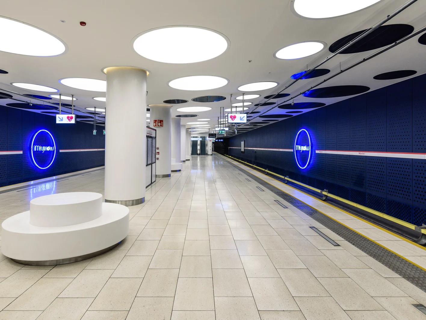 Metro Młynów 