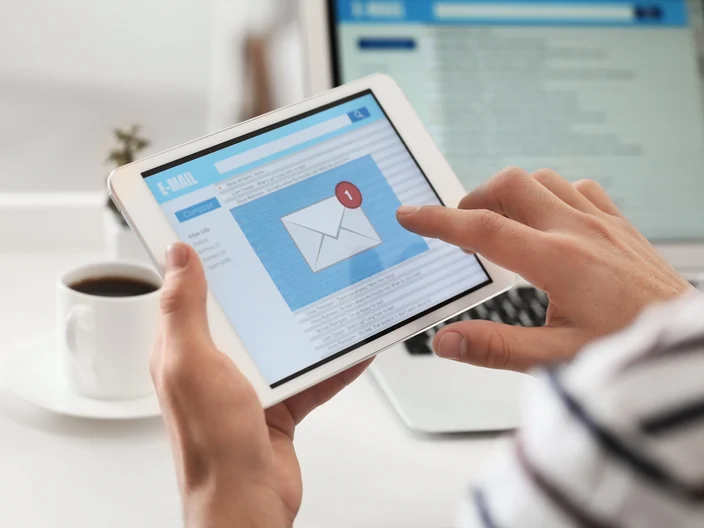 tablet computer checking email
