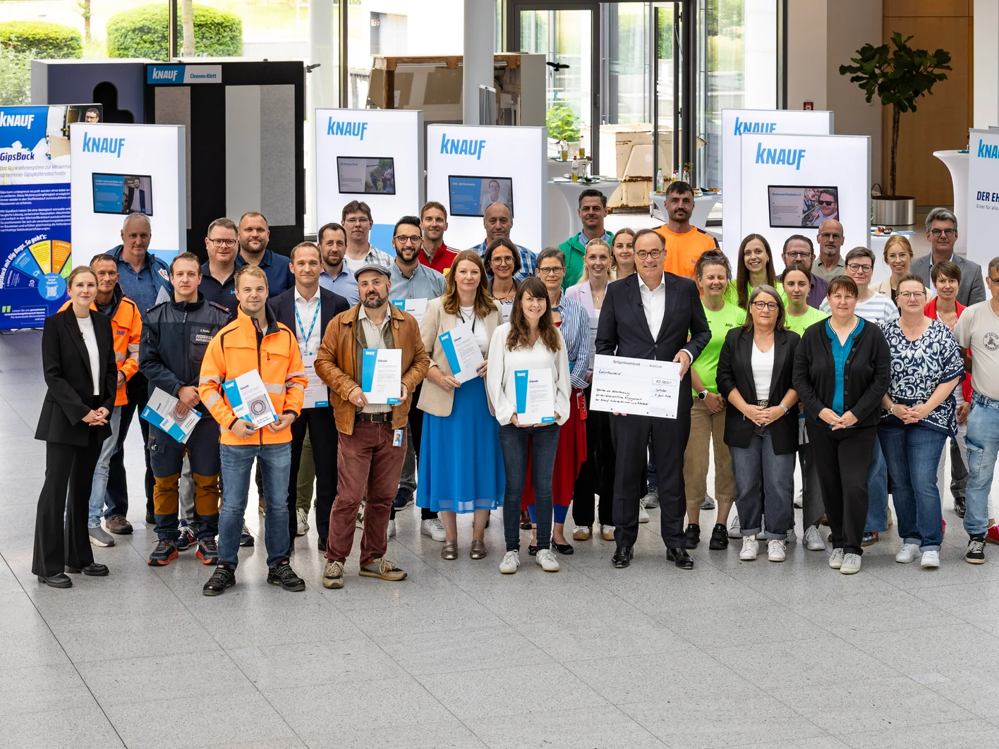 PR Corporate_Knauf Voluntary work