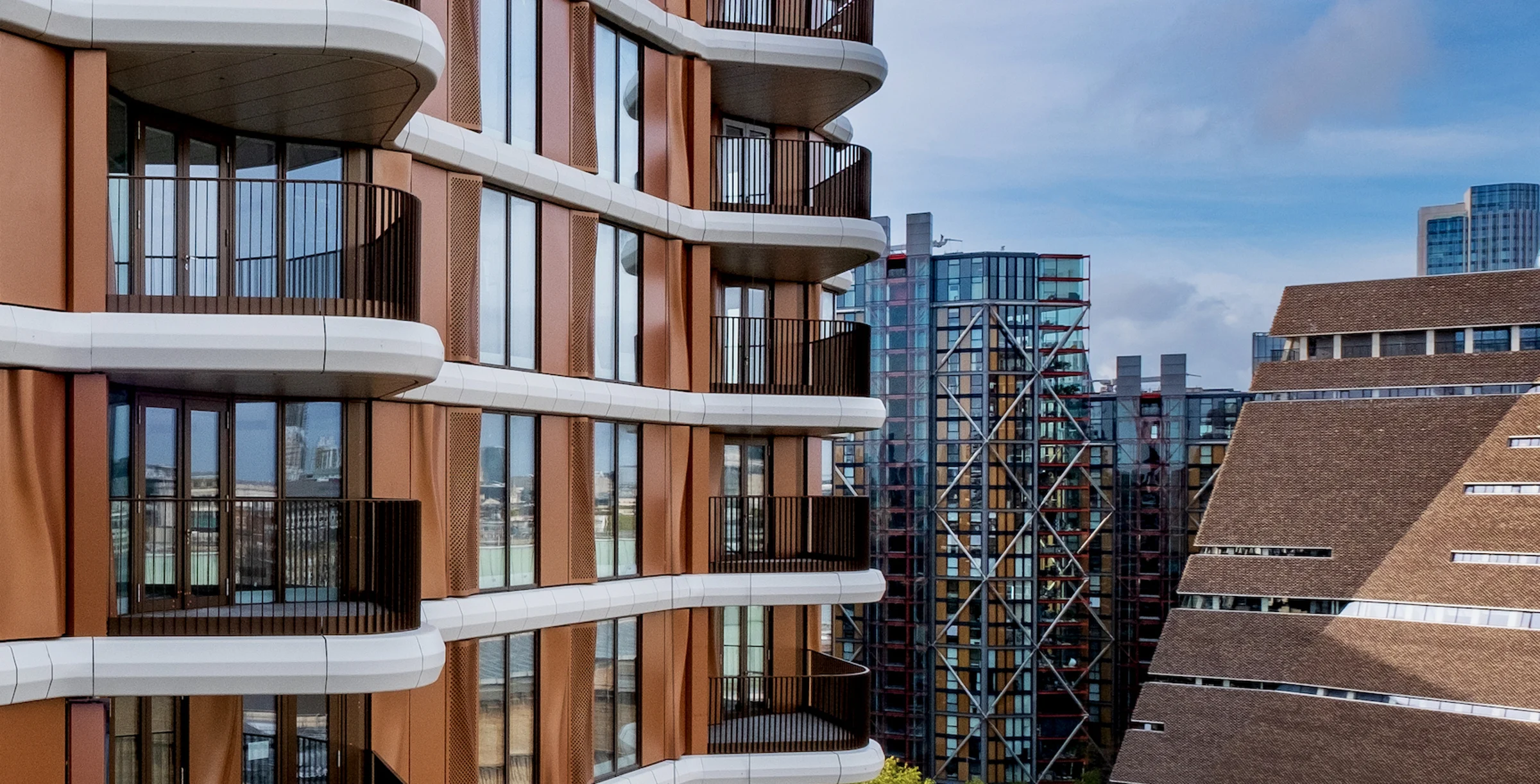 UK-GYP-Hiran-Perera-Triptych-Bankside-3