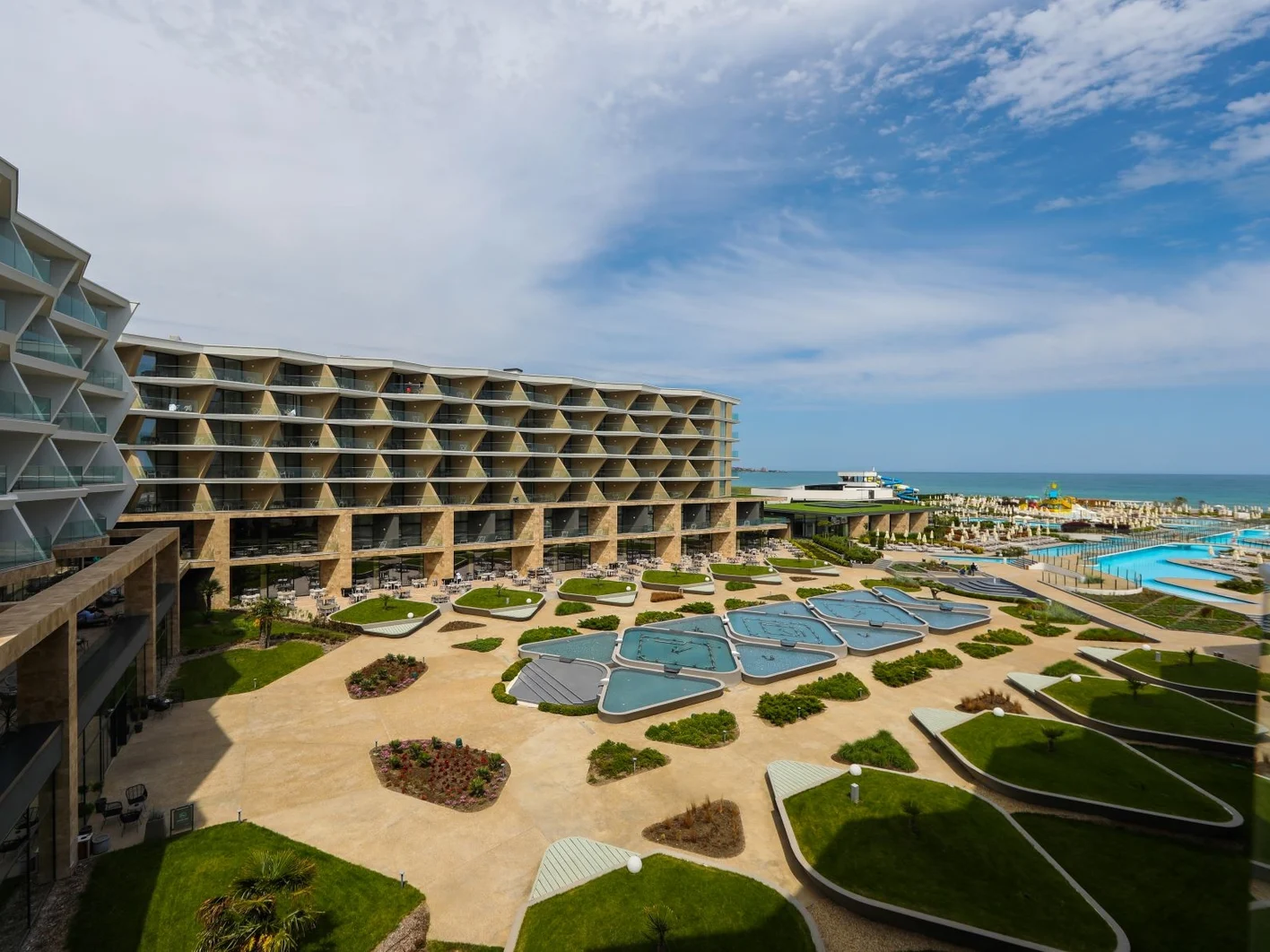 Wave Resort