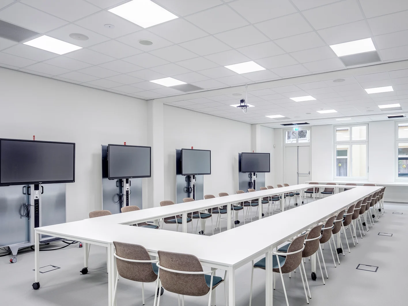 NL-Faculty-of-Law-University-of-Groningen-07