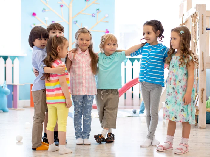 Kinder in Gruppe