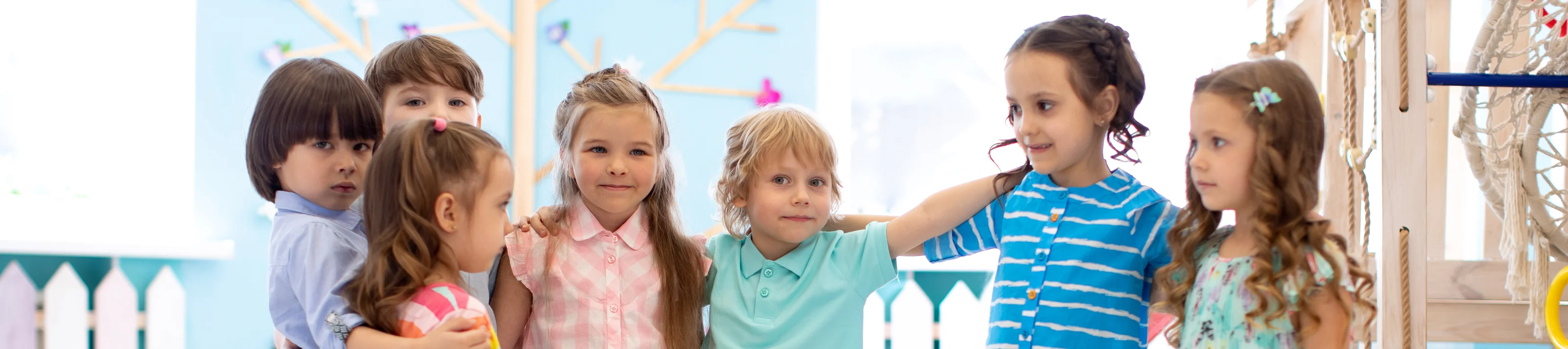 Kinder in Gruppe