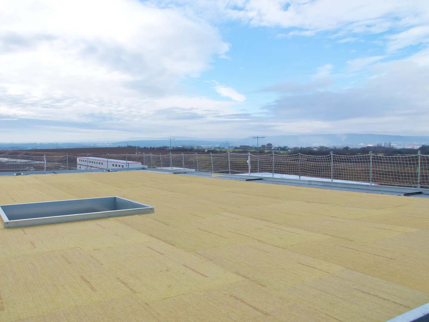 Flat roof-rock mineral wool slabs