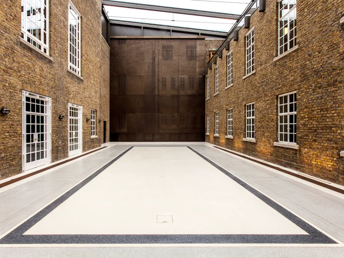 UK-Hackney-Town-Hall-London-01