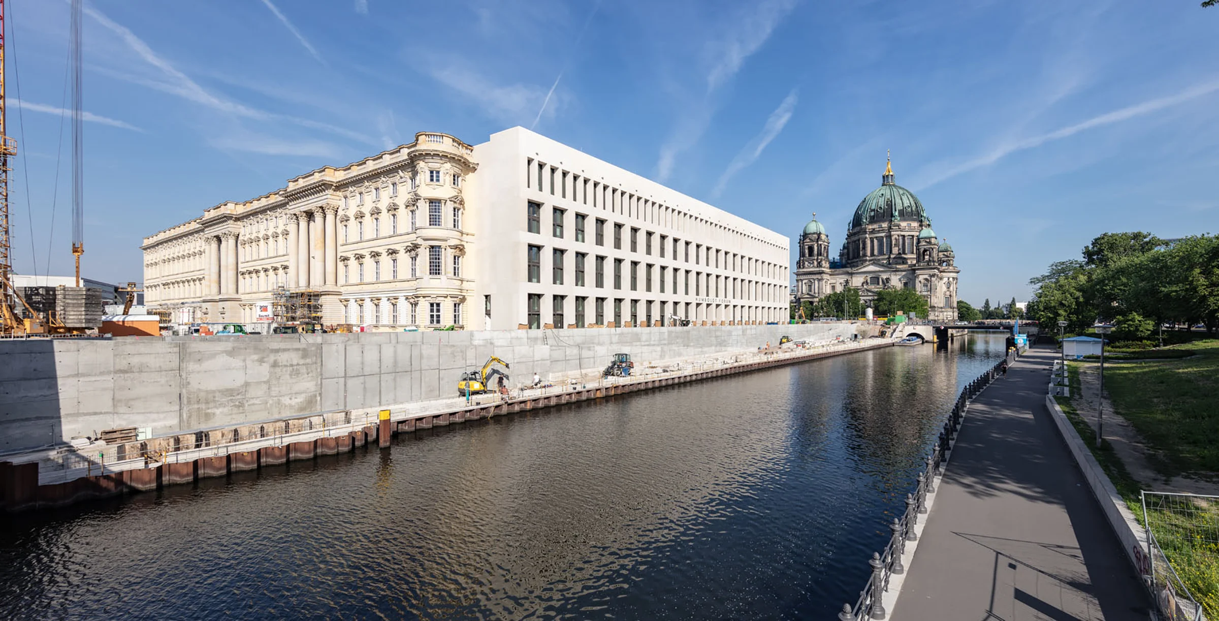 Referenz Stadtschloss Berlin - Außenansicht Tag