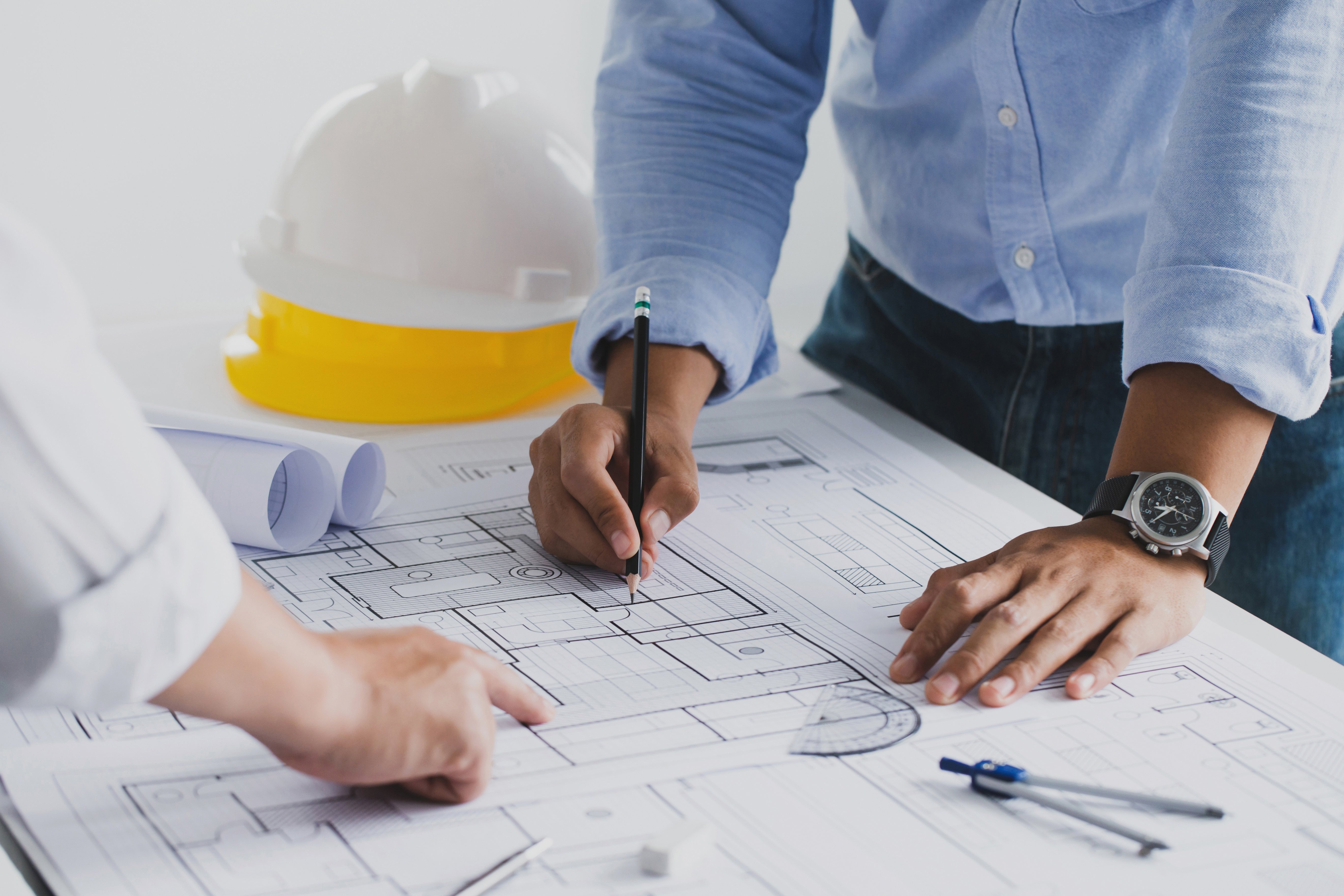 engineer meeting for an architectural project working with partner and engineering tools 