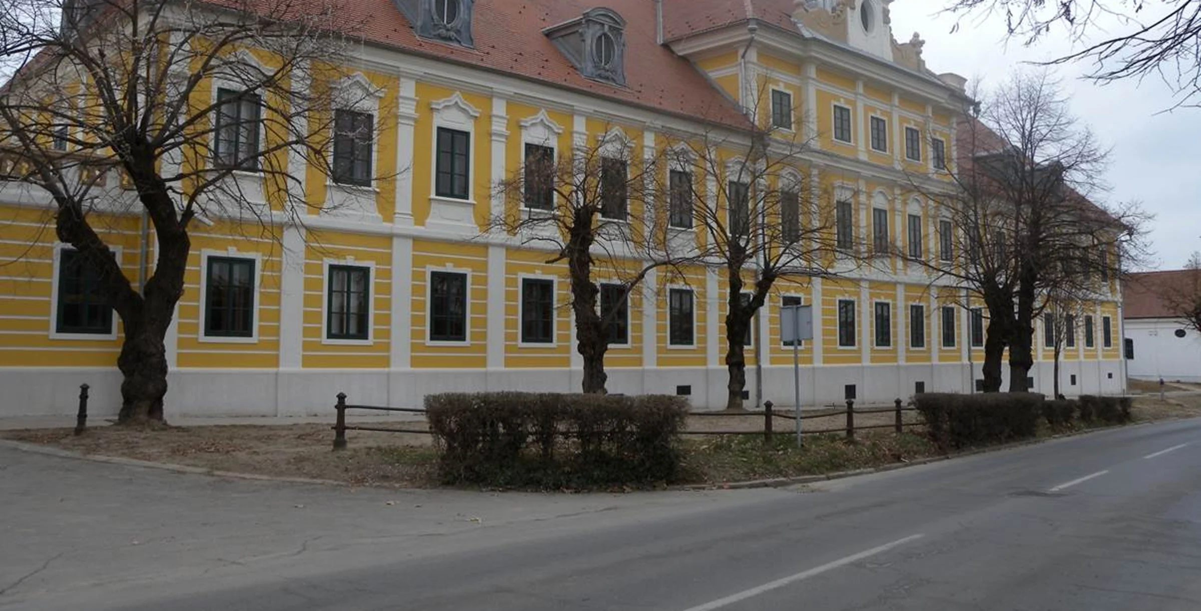 01-Dvorac Eltz, Vukovar