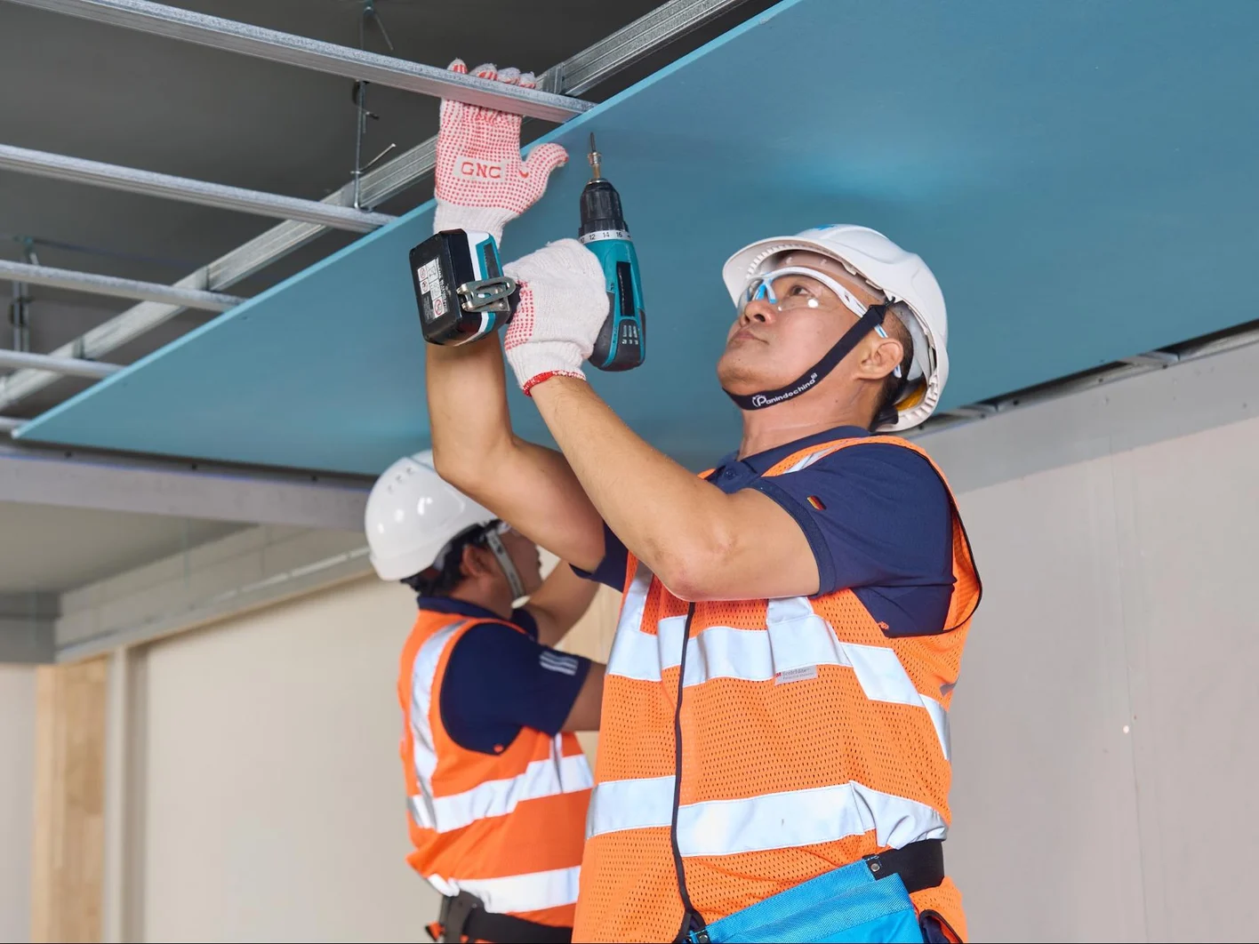 Trần phẳng thạch cao là một loại trần nhà được làm từ tấm thạch cao, có bề mặt phẳng, mịn