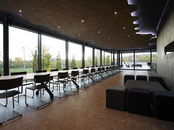 DE-Winery-Warehouse-and-Event-Venue-Geisenheim-04