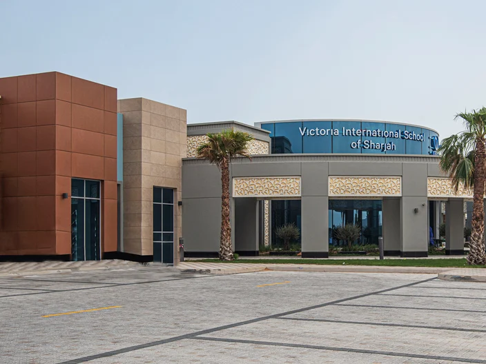 RS_DANOLINE_UAE-Victoria-International-School-Sharjah_©Murtuza Umrethwala_05