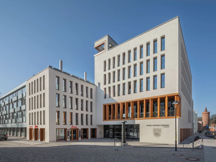 Knauf-Bernau-Rathaus-Besenstrich (1)