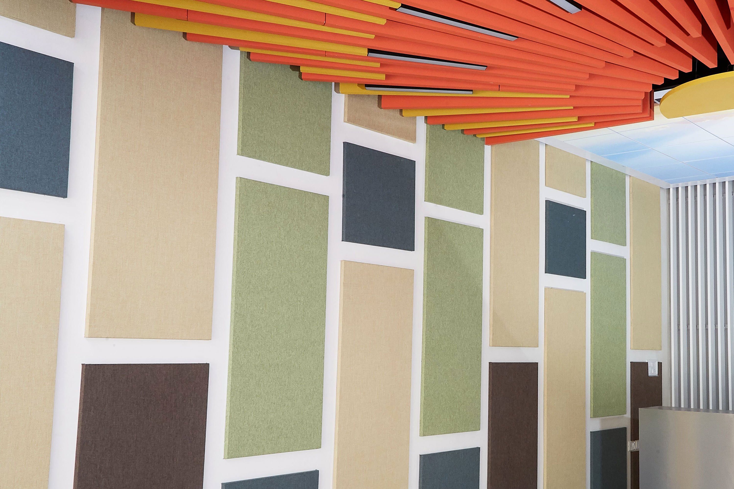 RS_Armstrong_OPTRA_Wall_Panel