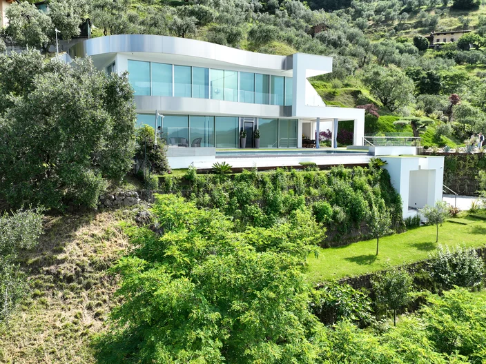 Villa sul lago di Iseo lavori finiti 33
