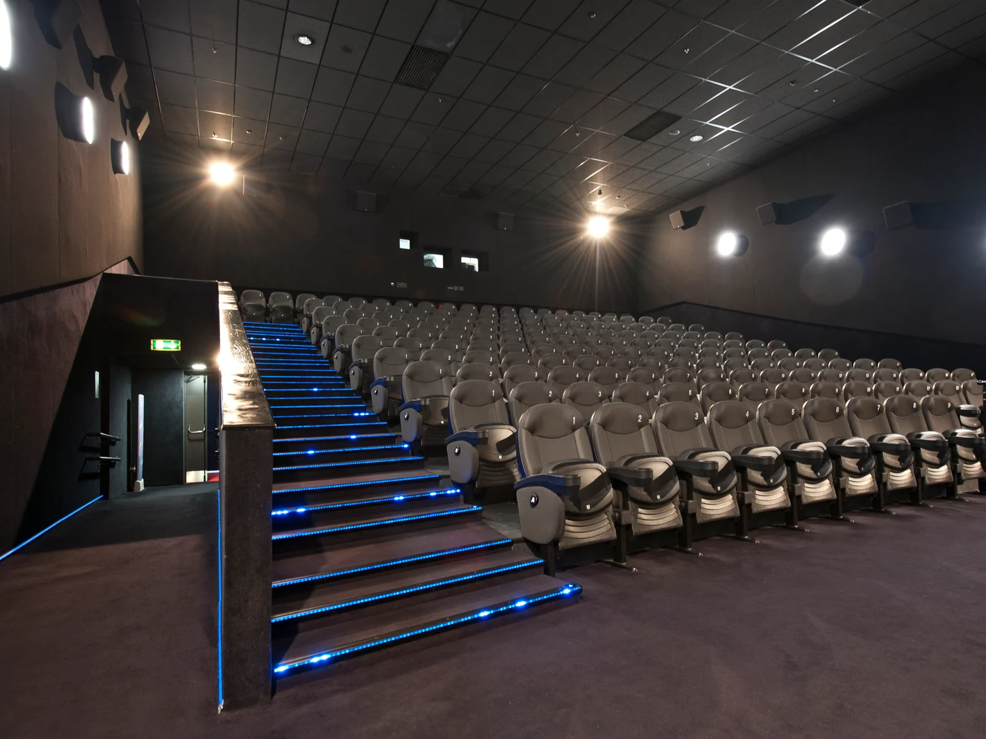 Kino teatras "Multikino" - 7