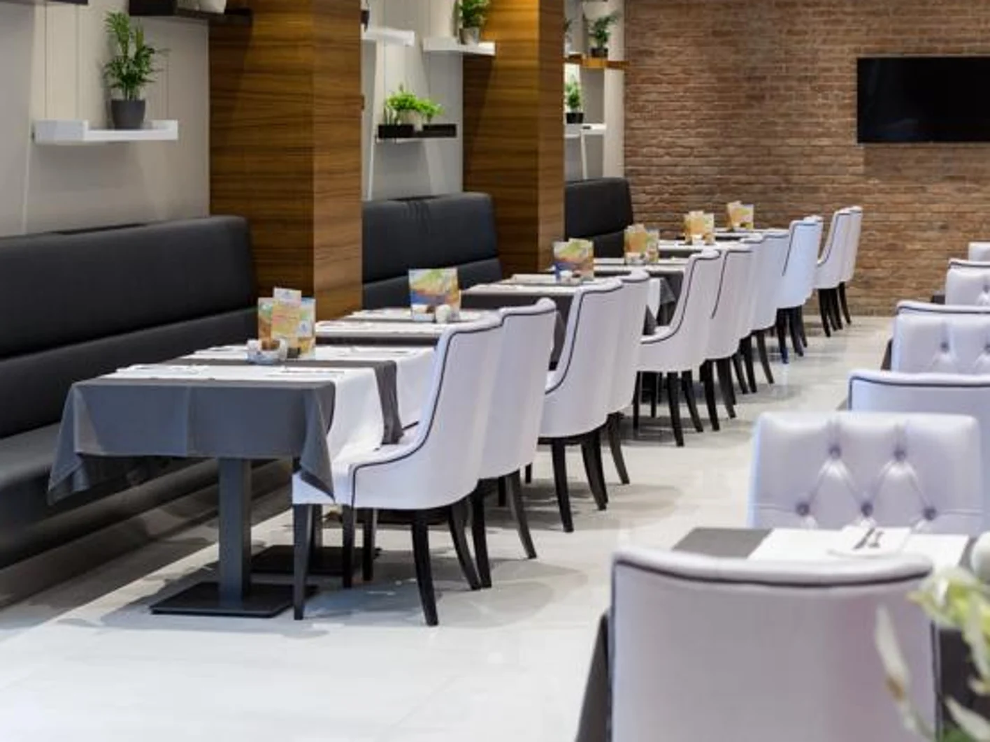 02-Hotel Cornaro, Split