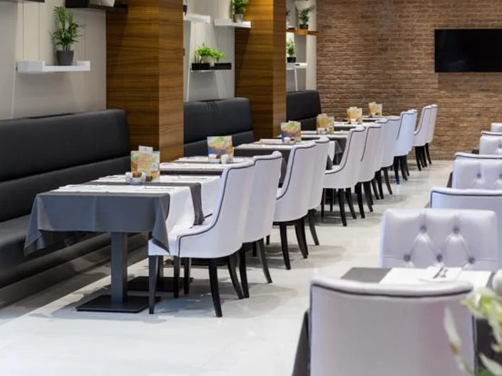 02-Hotel Cornaro, Split