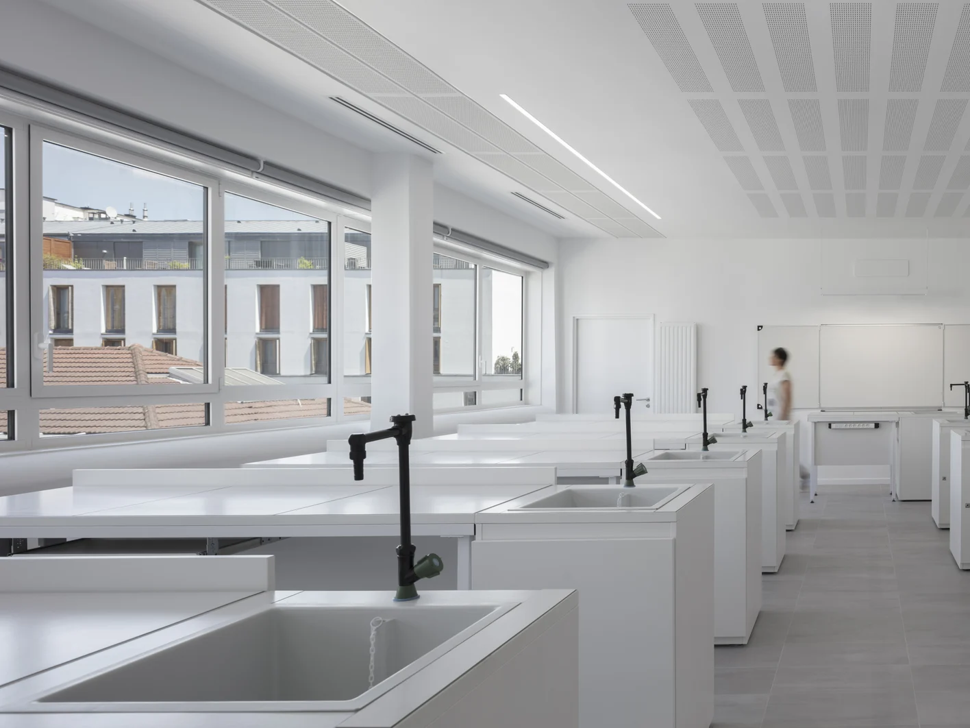 OLLÈGE-CRÈCHE LUCIE FAURE - PARIS