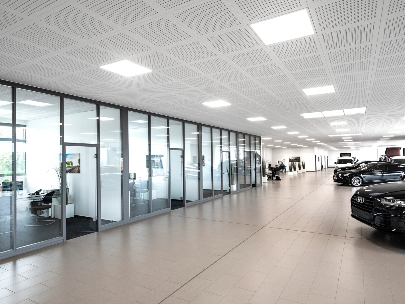 ID_1313800_Quadril_812-3931 Autohaus VW Scherer