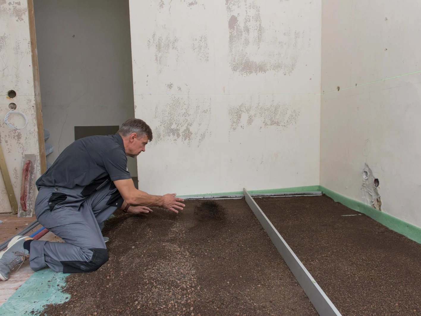 Grindų klojimas su Brown plokštėmis - Biraus sluoksnio irengimas 15