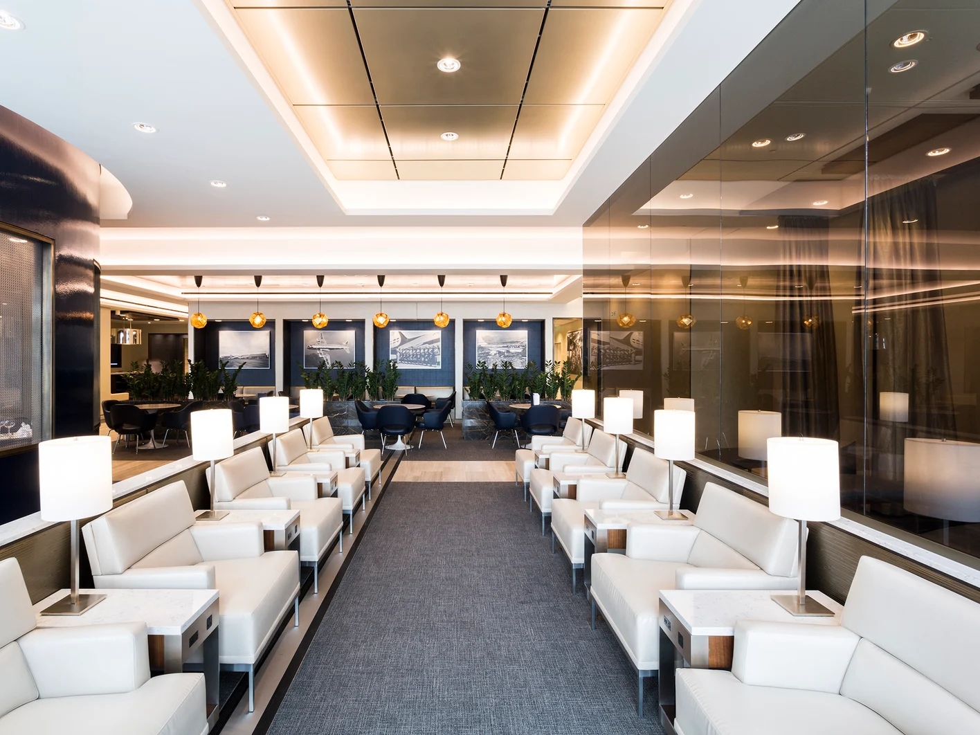 UK-United-Airlines-Global-First-Lounge-and-United-Club-03