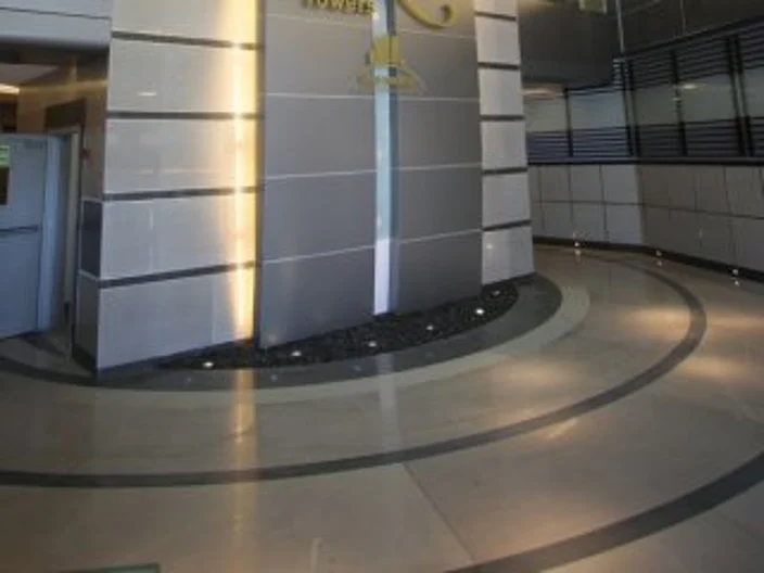 משרדים במגדלי KTOWERS