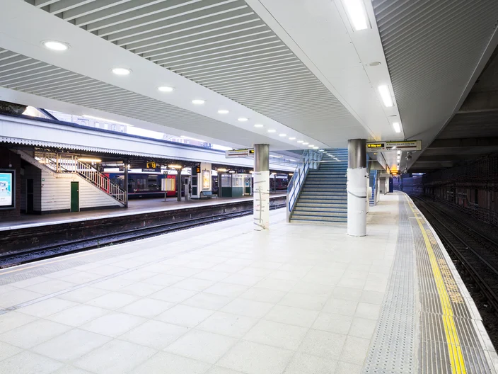 UK-Paddington-Train-Station-11