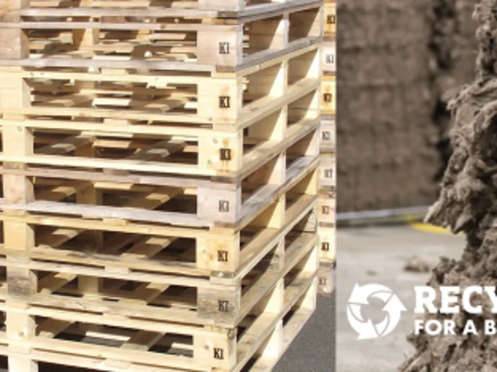 Recycling pallets en glaswol