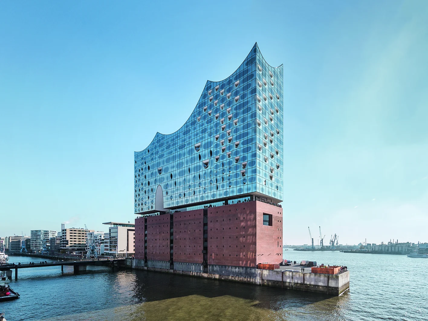 Referenz Elbphilharmonie Hamburg Außenansicht