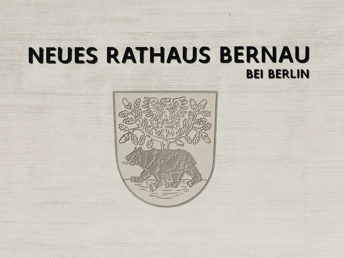Knauf-Bernau-Rathaus-Besenstrich (2)