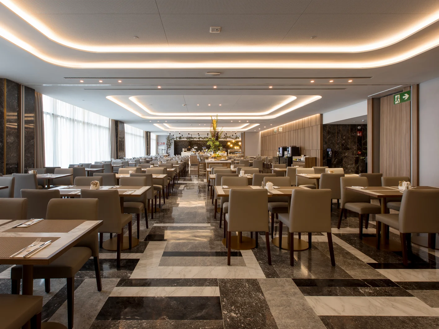 Hotel Giralda Center 1