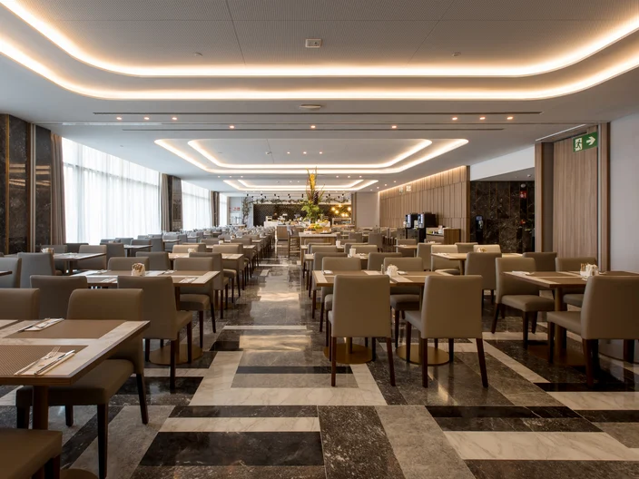 Hotel Giralda Center 1