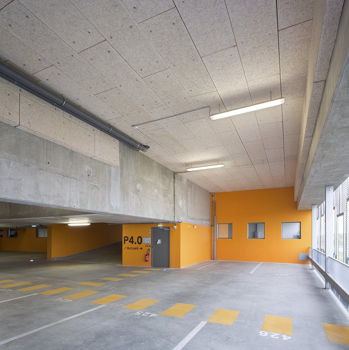panneau laine bois tma montaudran batiment b612 toulouse 37 fibrarooc a2 clarte