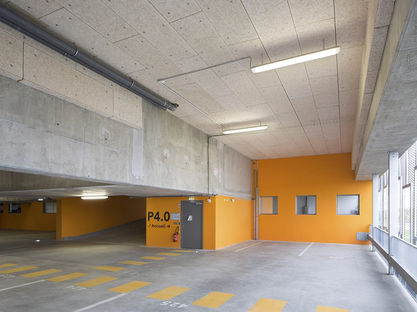panneau laine bois tma montaudran batiment b612 toulouse 37 fibrarooc a2 clarte