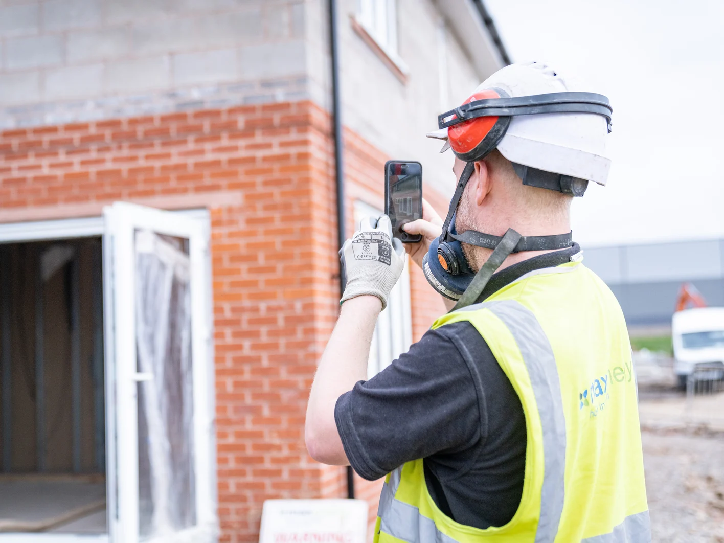 KI-Bloor-Homes-SF-Cavity-Install-GHP9622FR