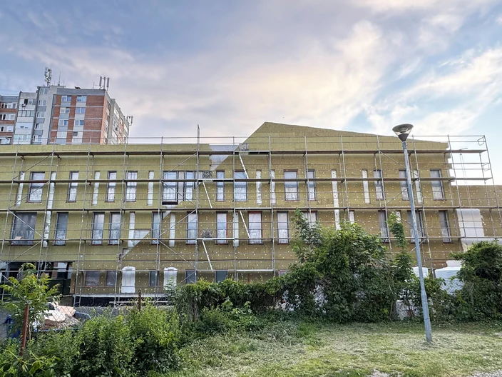 Izolacija fasade javnih i komercijalnih zgrada