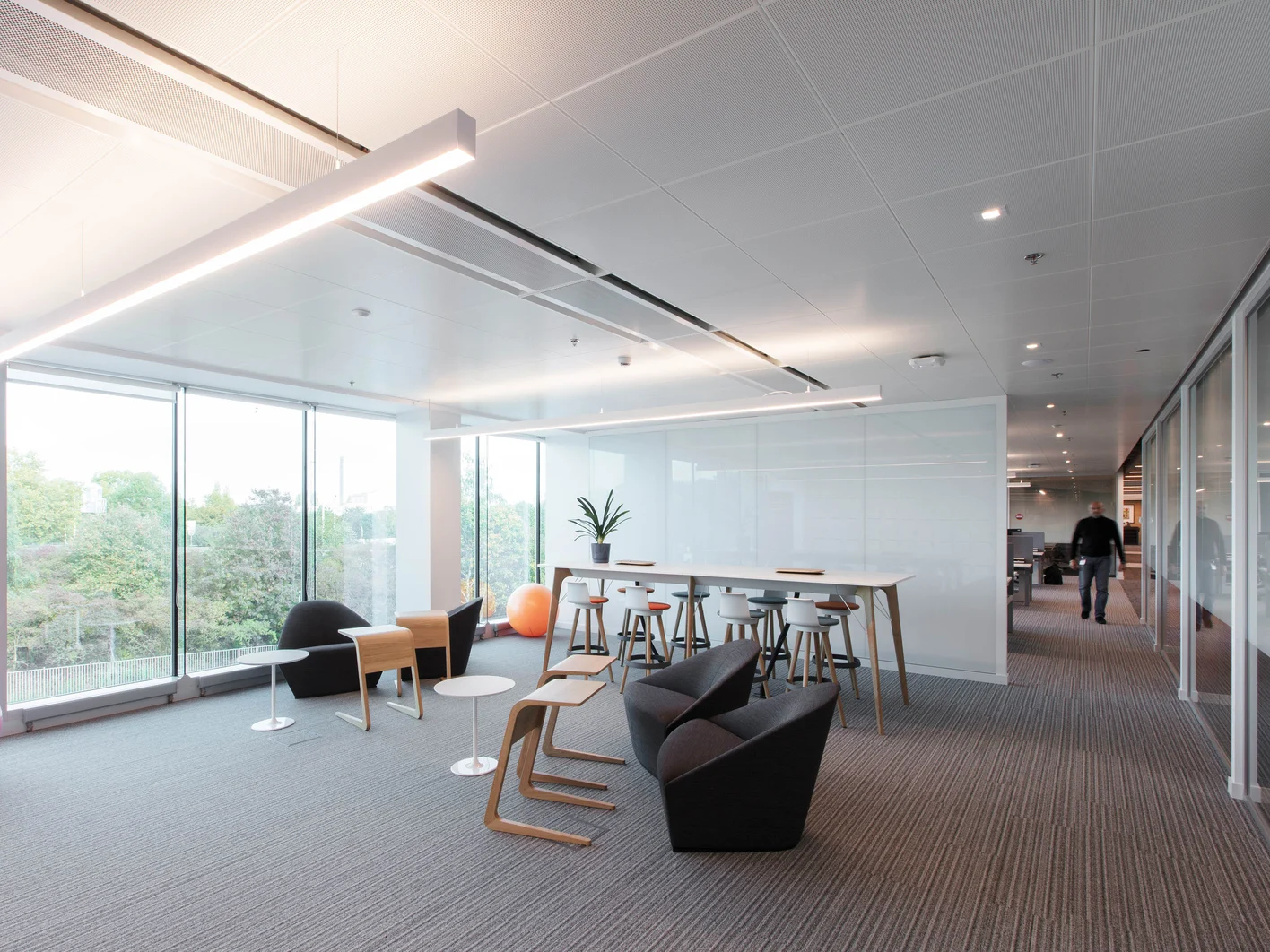 BE-A-World-Leading-Beverage-Firm-Headquarters-Brussels-04