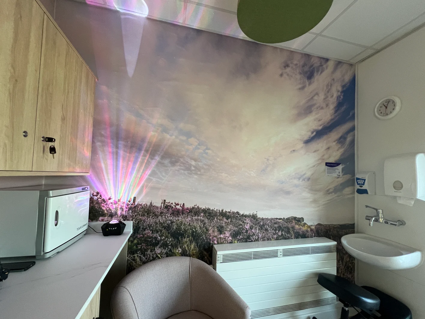 GB-GY-Ashgate-Hospice-Complementary-Therapy-Room
