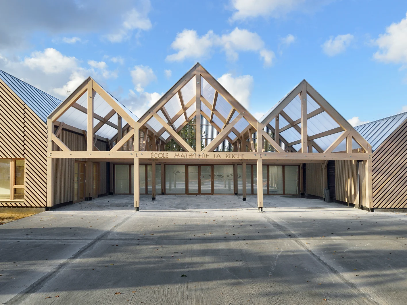 ecole_maternelle_la_ruche_-_perthe_en_gatinais_77