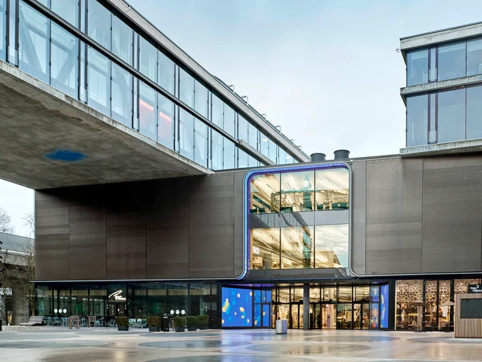CH-Sihlcity-Mall-Zurich-07